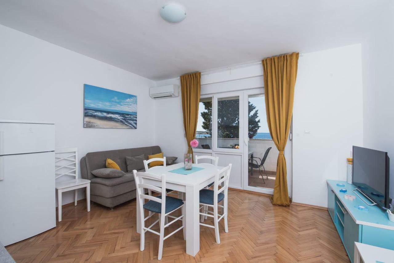 Apartments By The Sea Semy Novalja Εξωτερικό φωτογραφία