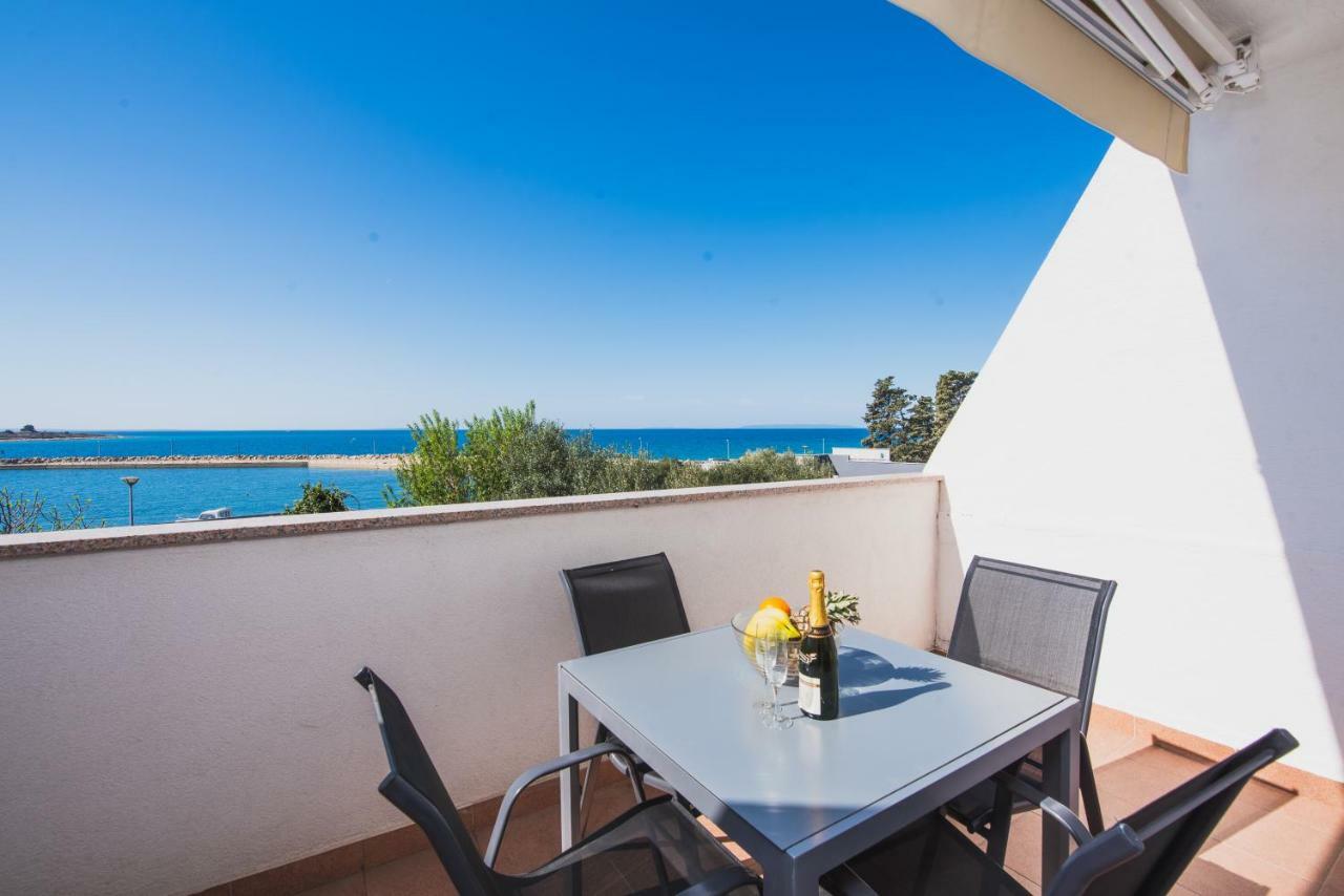 Apartments By The Sea Semy Novalja Εξωτερικό φωτογραφία