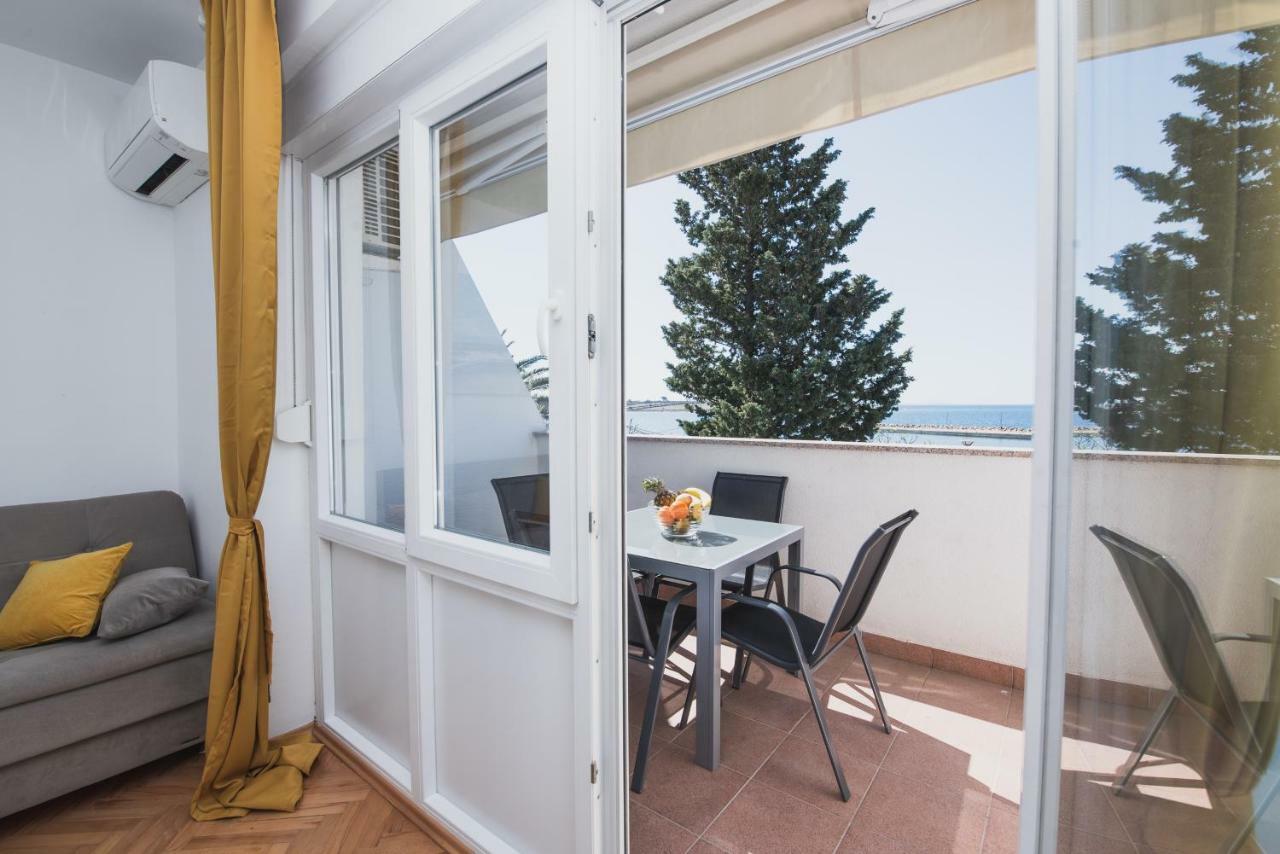 Apartments By The Sea Semy Novalja Εξωτερικό φωτογραφία